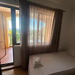 아파트 аpartments Comfort -marina Cape 아헬로이