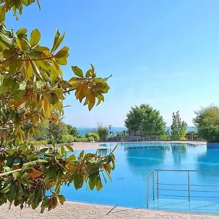 аpartments Comfort -marina Cape Aheloy