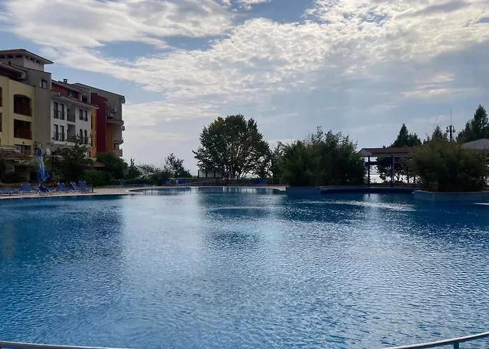 аpartments Comfort -marina Cape Апартамент